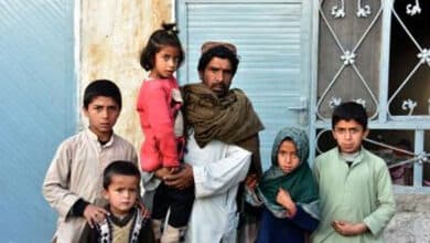 Afghan refugees face crisis as Pakistan revokes PoR cards