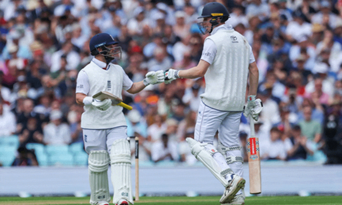 5th Test: Crawley hits unbeaten 52 as England reach 109/1 at lunch, trail India by 115 runs