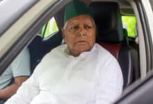 Great leader of Dalits, adivasis: Lalu Yadav pays tribute to Shibu Soren