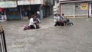 Heavy Rain in Hyderabad Paralyzes Normal Life, Disrupts Traffic